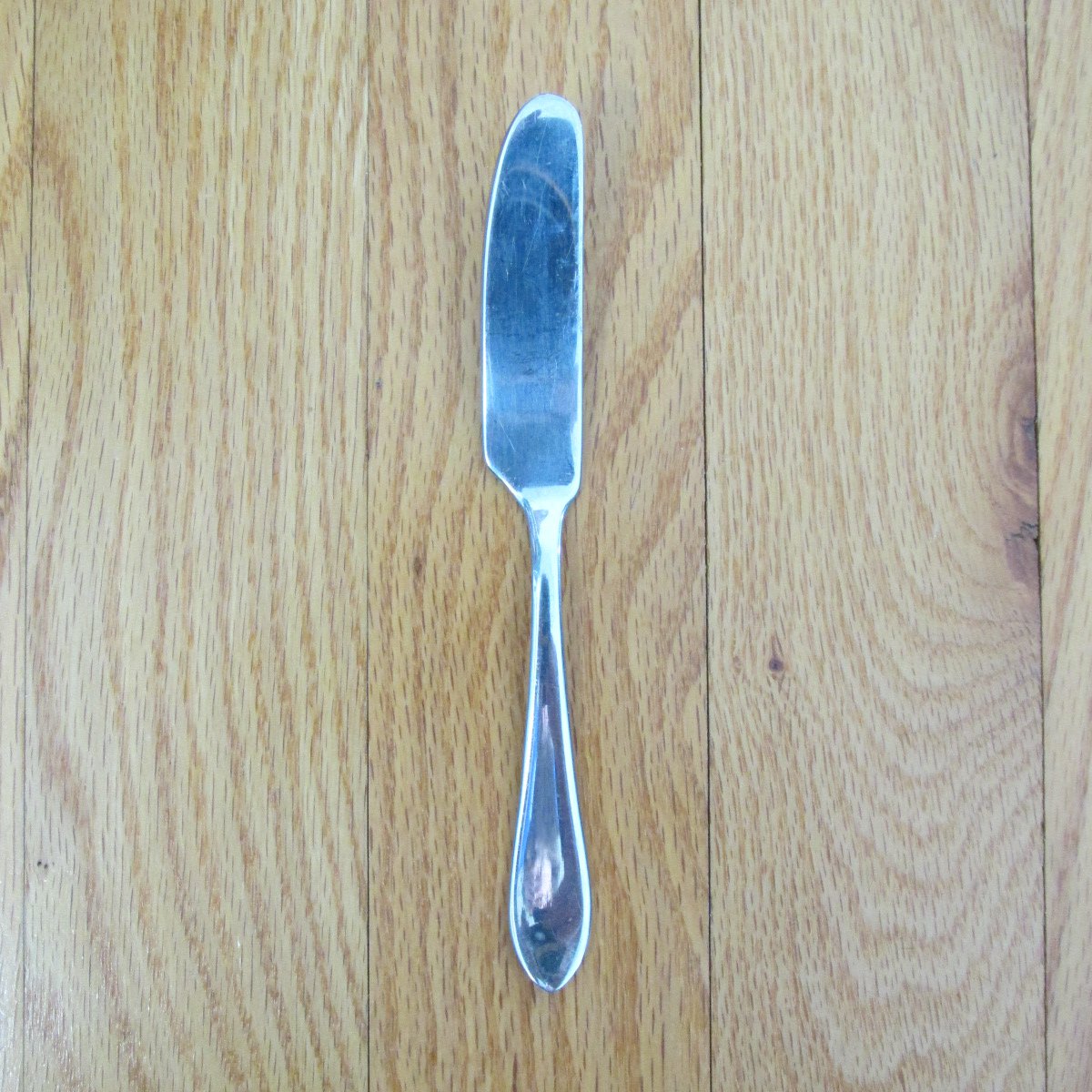 GINKGO 18 / 8 STAINLESS FLATWARE KOREA LINDEN BUTTER KNIFE SILVERWARE