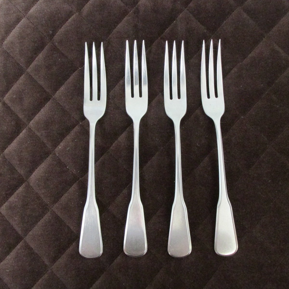 Oneida Deluxe Stainless Flatware Independence 6 Piece Set Silverware Replacement