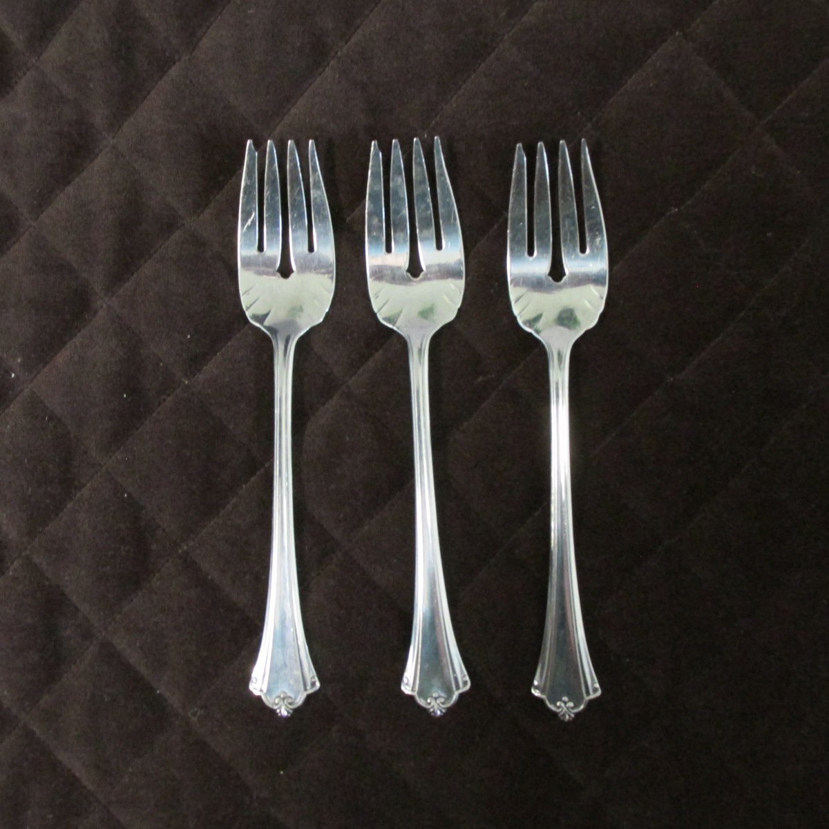 ONEIDA DELUXE STAINLESS FLATWARE ANTICIPATION SET of 13 SILVERWARE ...