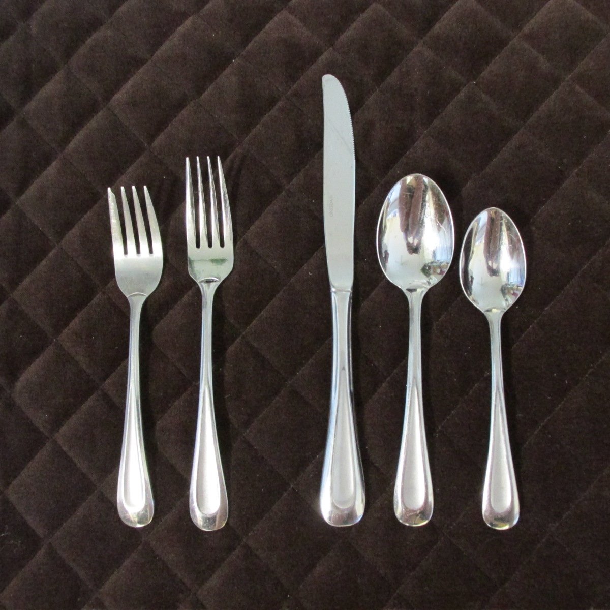ONEIDA STAINLESS FLATWARE SAND DUNE SATIN SET of 61 SILVERWARE REPLACEMENT