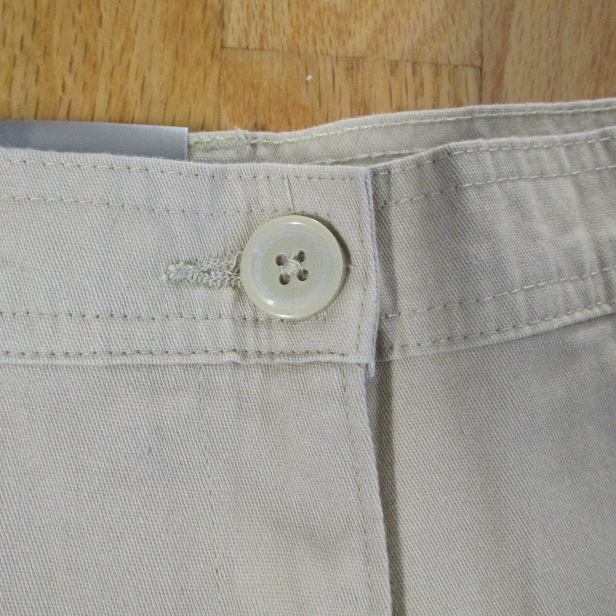 WHITE STAG WOMEN'S SIZE 18 SHORTS KHAKI TAN BEIGE SPRING NWT