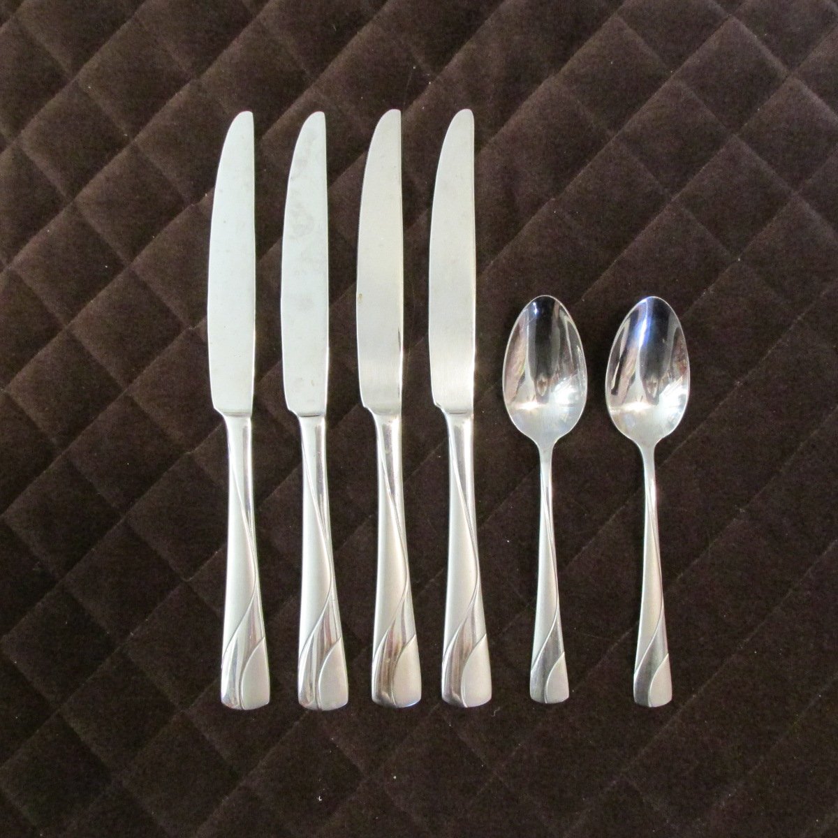 ONEIDA STAINLESS FLATWARE RIVER SET OF 9 SILVERWARE REPLACEMENT