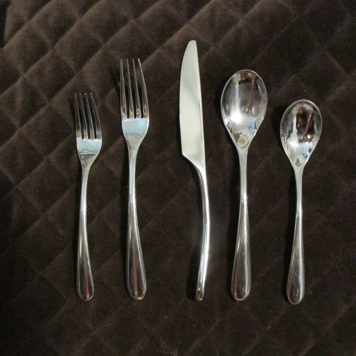 HAMPTON SILVERSMITHS STAINLESS CHINA FLATWARE HSV 221 SET of 56