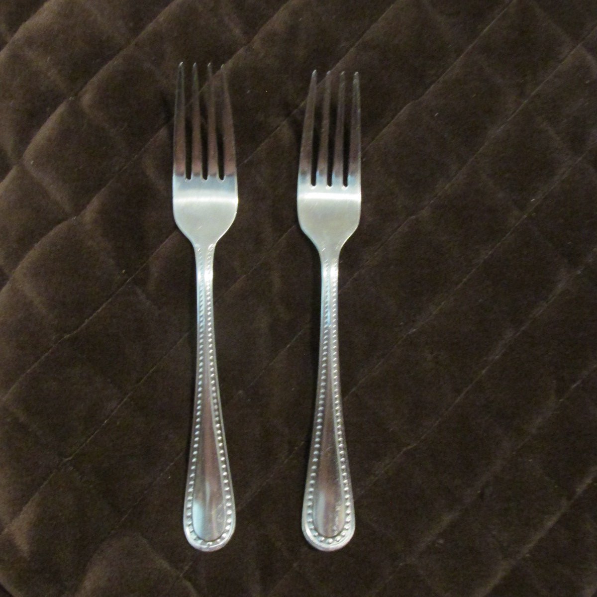 AMAZON BASICS STAINLESS CHINA FLATWARE PEARLED EDGE SET of 2 FORKS SILVERWARE REPLACEMENT or CHOICE