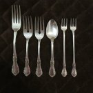 ONEIDA DISTINCTION DELUXE STAINLESS FLATWARE MANSION HALL SET of 8 SILVERWARE REPLACEMENT or CHOICE