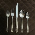 ONEIDA DELUXE STAINLESS FLATWARE POLONAISE SET of 27 SILVERWARE REPLACEMENT or CHOICE ONEIDA DELUXE STAINLESS FLATWARE POLONAISE SET of 27 SILVERWARE REPLACEMENT or CHOICE