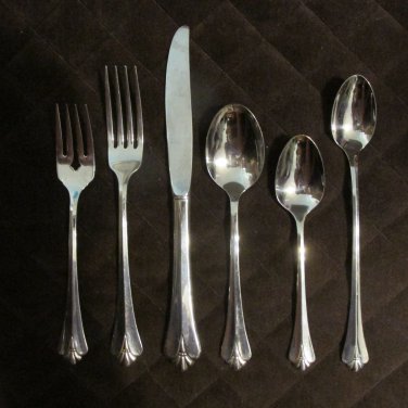 ONEIDA COMMUNITY STAINLESS CANADA FLATWARE ROYAL FLUTE SET OF 71 SILVERWARE REPLACEMENT or CHOICE