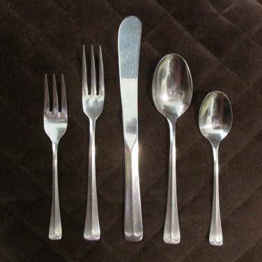 EKCO ETERNA STAINLESS JAPAN FLATWARE COLONIAL RICHMOND 18 pc SET SILVERWARE REPLACEMENT or CHOICE