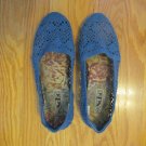 SOHO HUARACHES SHOES WOMEN'S SIZE 9 BLUE DENIM COLOR CROCHETED SANDALS FLATS