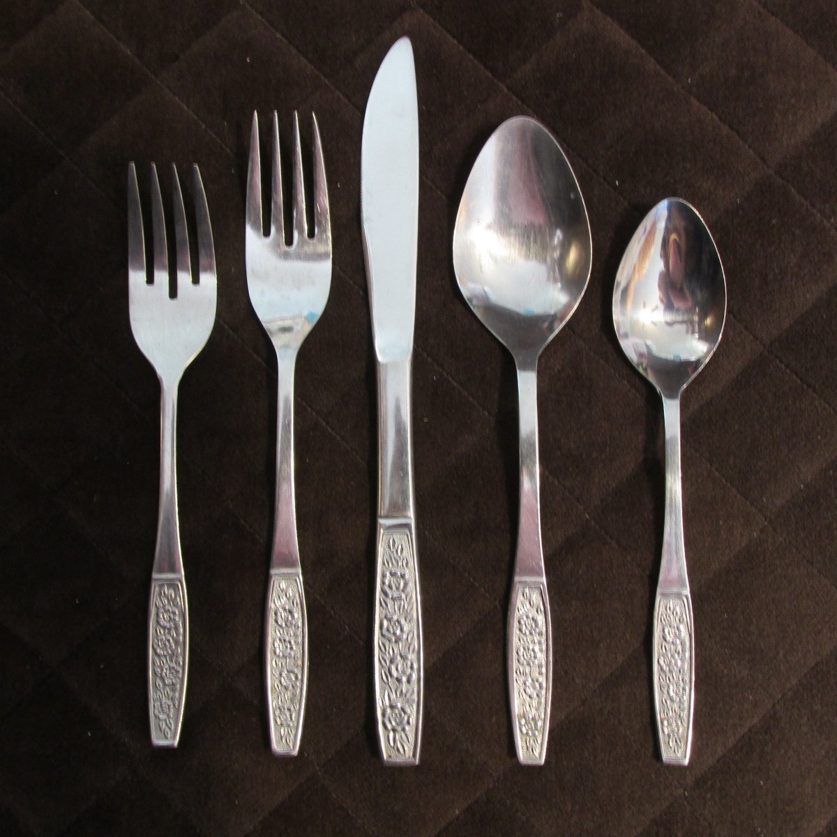 CUSTOMCRAFT STAINLESS JAPAN FLATWARE CUS 10 SET of 12 SILVERWARE REPLACEMENT or CHOICE