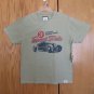 AUTHENTIC RUGGED CO. MEN'S SIZE XL GREEN TAN T-SHIRT CLASSIC CAR SPEED TRIALS GRAPHIC NWT