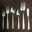 ONEIDA ONEIDACRAFT DELUXE STAINLESS FLATWARE ACCENT SATIN SET of 16 SILVERWARE REPLACEMENT