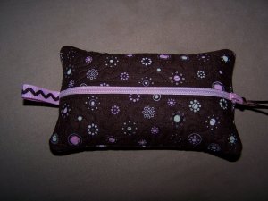 Quilted Zipper Tissue Holder