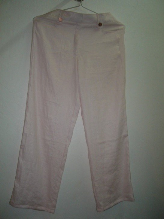 Linen pants in light pink