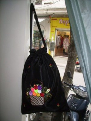 Lingerie bag in taffeta