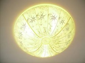 Round lantern in white  plain silk with hand drawing