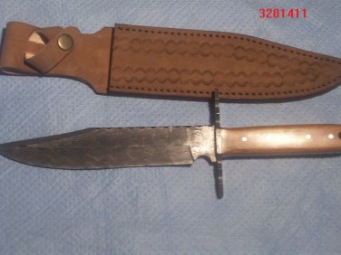 Custom hand made damascus knife