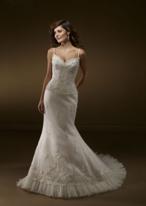 Deep V Neckline Spaghetti Strap Appliques Beading Wedding Dress Bridal Gown