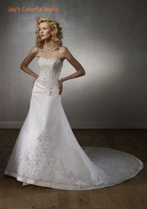 Scoop Neckline Strapless Embroidery Beading Train Wedding Dress Bridal Gown