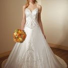 Deep V-Neckline Spaghetti Strap Backless Embroidery Beading Train Wedding Dress Bridal Gown