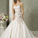 V-Neckline Strapless Appliques Beading Taffeta Wedding Dress Bridal Gown