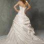 V-neckline Strapless Appliques Beading Taffeta Wedding Dress Bridal Gown