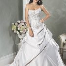 Scoop Neckline Strapless Embroidery Beading Lace-up Custom made Wedding Dress Bridal Gown