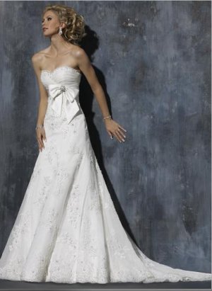 A-line Sweetheart Neckline Appliqued Beaded Custom-made Wedding Dress