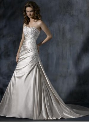Custom made A-line Scoop Neckline Appliqued Beaded Wedding Dress