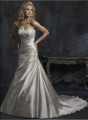 Scoop Neckline Appliqued Beaded Taffeta Wedding Dress Bridal Gown