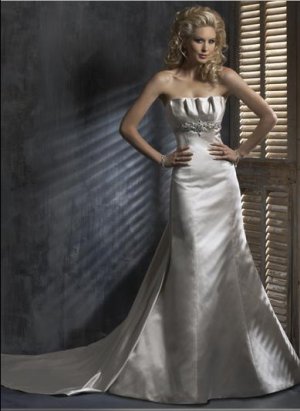 Straight Neckline Strapless Appliqued Beaded Train Taffeta Wedding Dress Bridal Gown