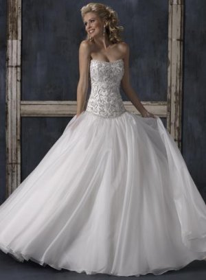 Ball Scoop Neckline Strapless Appliqued Beaded Organza Wedding Dress Bridal Gown