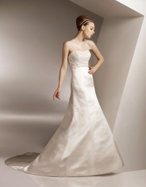 Scoop Neckline Strapless Appliqued Beading Taffeta Wedding Dress Bridal Gown