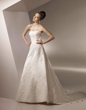 Scoop Neckline Appliqued Beading Wedding Dress Bridal Gown aq0029