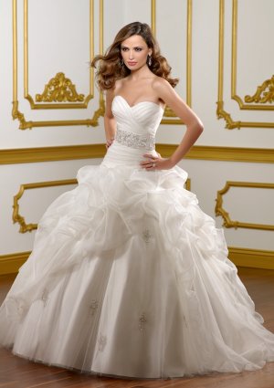 Beading Organza Ball Gown 2012 Wedding Dress