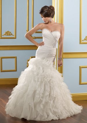 Ruffled Organza Corset 2012 Wedding Dress