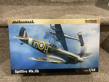 Eduard 1/48 Spitfire Mk. IIb Profipack 82154