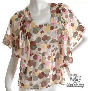 VINTAGE 70S INSPIRED models off duty style fashion clothing ANGEL WING SLV TOP XS