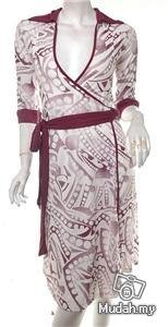 VINTAGE 1970S INSPIRED DVF-LIKE WRAP DRESS models off duty style fashion clothing DISCO