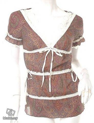 Edwardian insp paisley print tiered models off duty style fashion clothing top usa 2/4