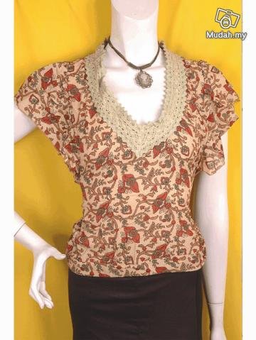 Hippie boho paisley models off duty style fashion clothing top vintage inspired 1960s