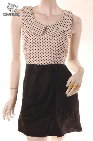 USA 4/6 POLKADOT MINI DRESS models off duty style fashion clothing VINTAGE INSPIRED 1960S A-LINE MOD