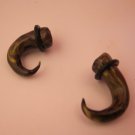 Claw Plug