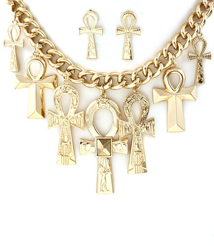 rihanna ankh necklace