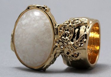 Arty Oval Ring White Specks Chunky Gold Armor Vintage Knuckle Art Statement Avant Garde Size 6