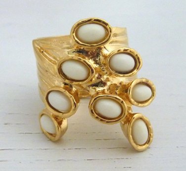 Arty Dots Ring Ivory Gold Knuckle Art Chunky Armor Statement Jewelry Avant Garde Fashion Size 6