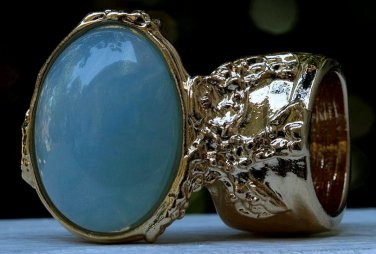Arty Oval Ring Blue Gold Flecks Chunky Knuckle Art Statement Jewelry Avant Garde Fashion Size 6