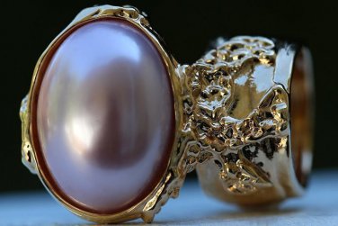 Arty Oval Ring Rose Pearl Vintage Gold Chunky Armor Knuckle Art Fashion Statement Jewelry Size 4.5