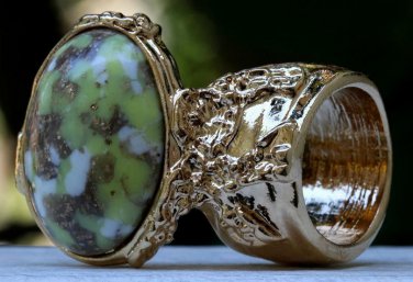 Arty Oval Ring Yellow Green White Mottled Gold Chunky Knuckle Art Avant Garde Statement Size 6