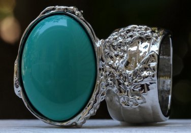 Arty Oval Ring Green Teal Silver Knuckle Art Chunky Artsy Armor Avant Garde Statement Size 5